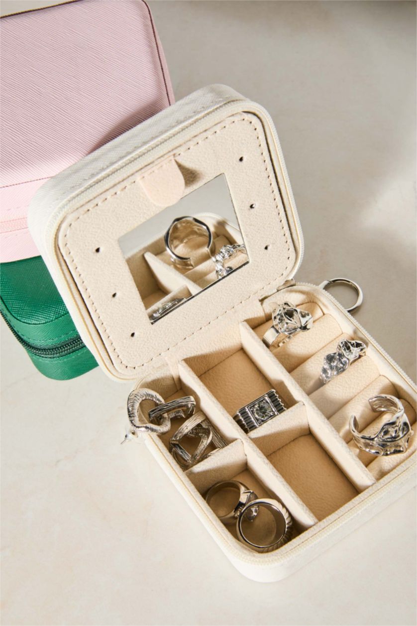 Kadın Beyaz Kadın Takı Kutusu