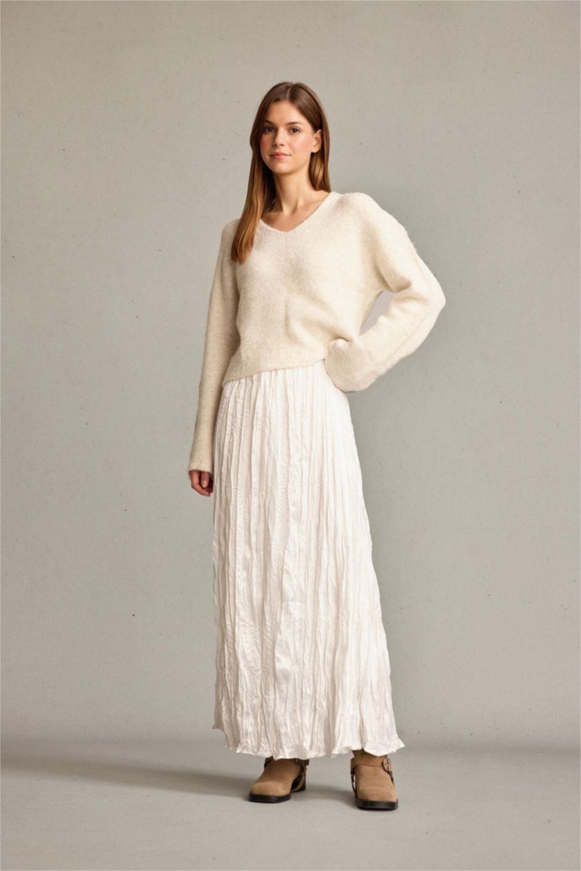 نساء أبيض تنورة طويلة ستان قصة مريحة وخصر مطاطي