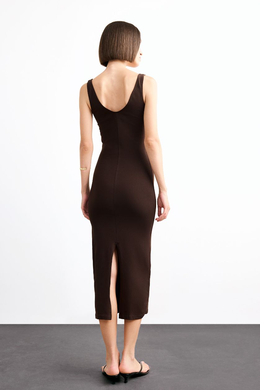 Woman Brown Sleeveless Midi Dress