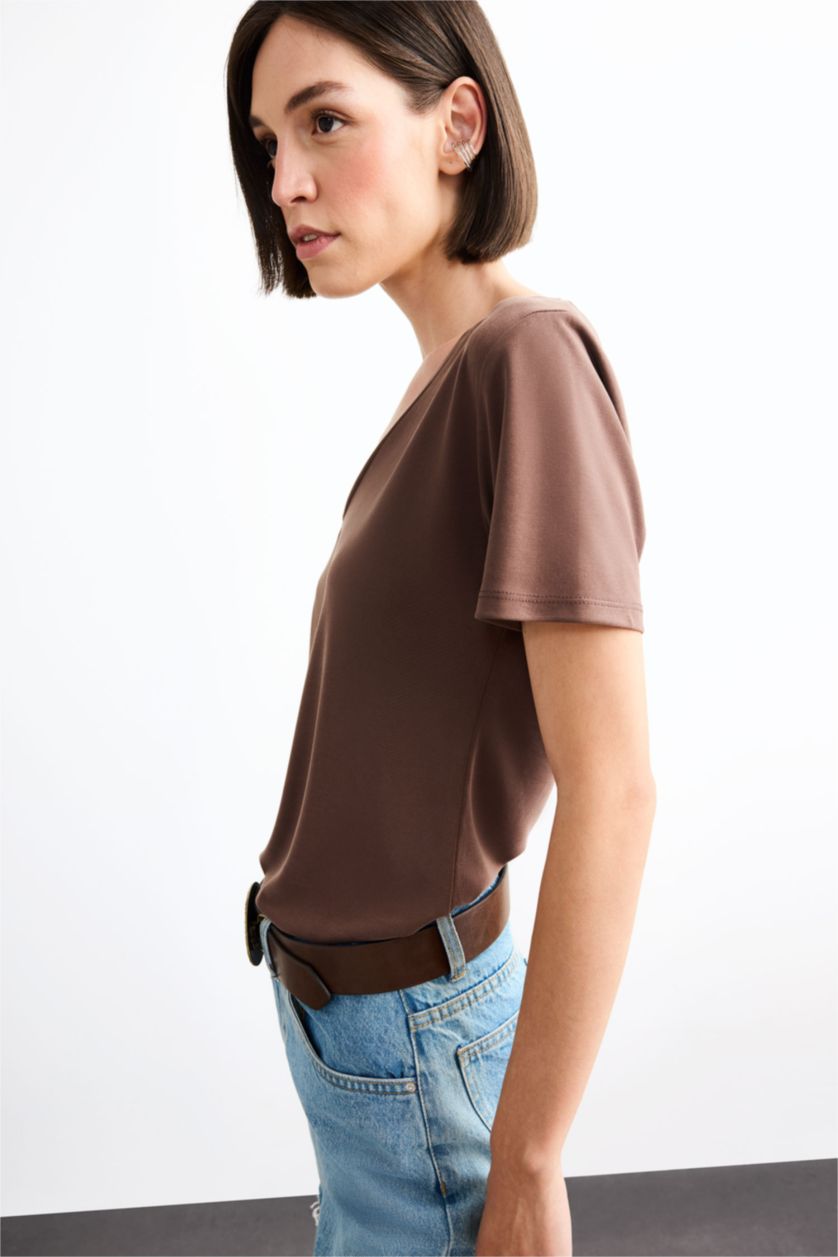 Kadın Kahve V Yaka Modal Kısa Kollu Tişört