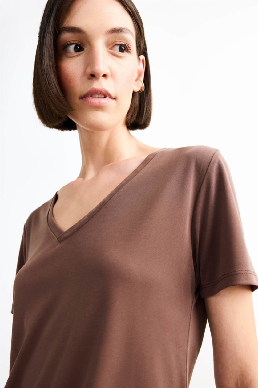 Kadın Kahve V Yaka Modal Kısa Kollu Tişört