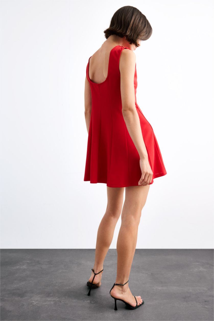 Woman Red Scuba Fabric Sleeveless Mini Dress