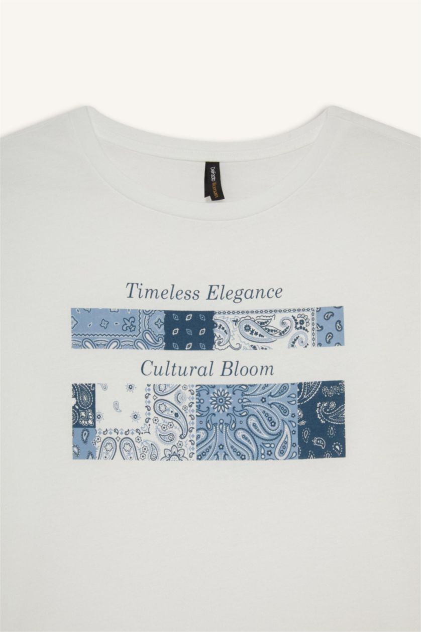 حريمي بيج فاتح تيشيرت نص كم قصة عادية بياقة مستديرة