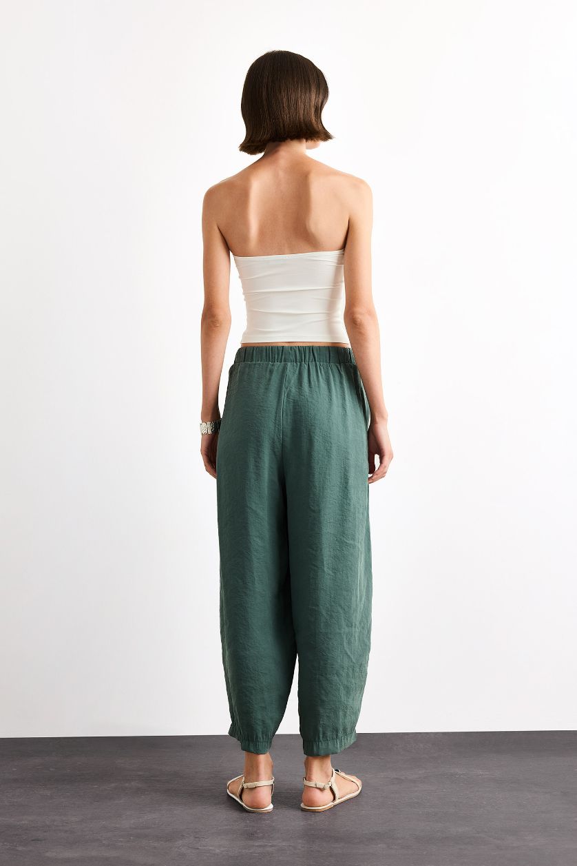 Woman Aqua Relax Fit Regular Hem Trousers