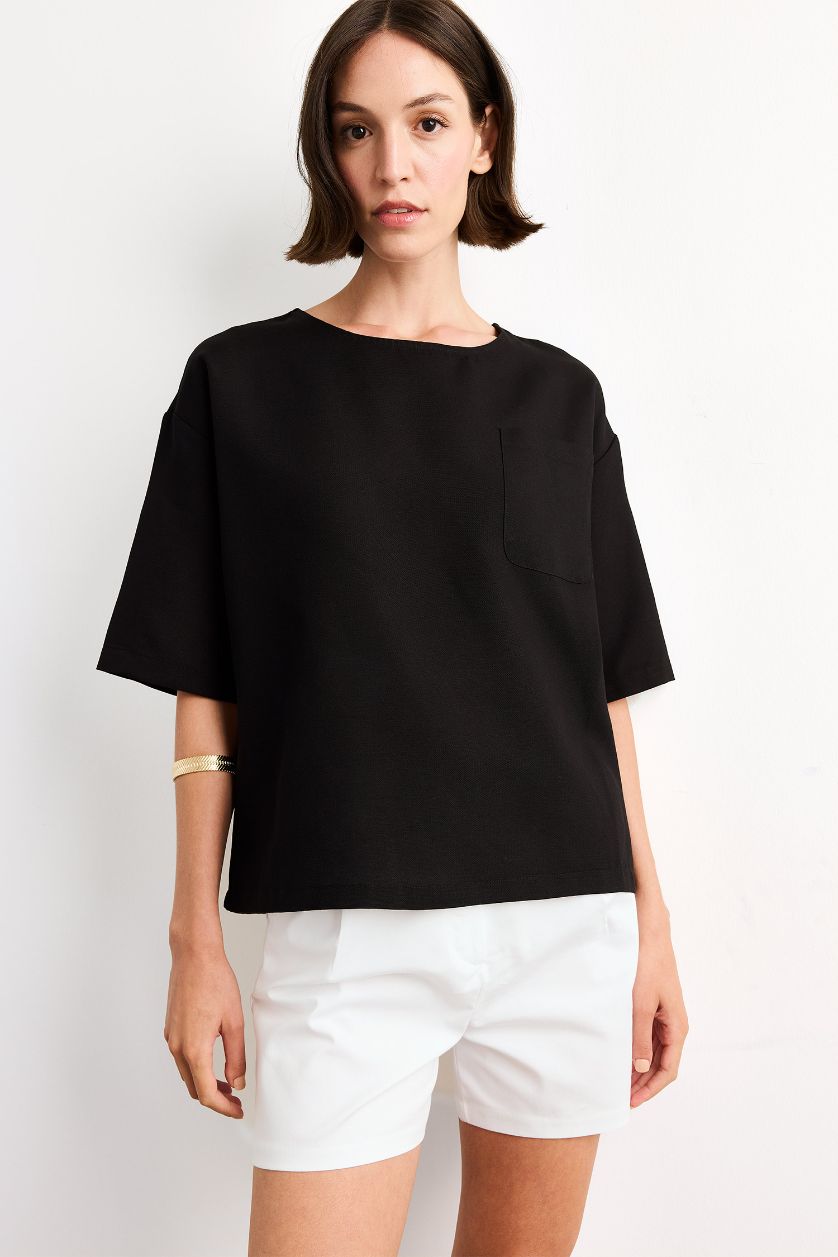 Kadın Siyah Relax Fit Bisiklet Yaka Dokuma Kısa Kollu Bluz