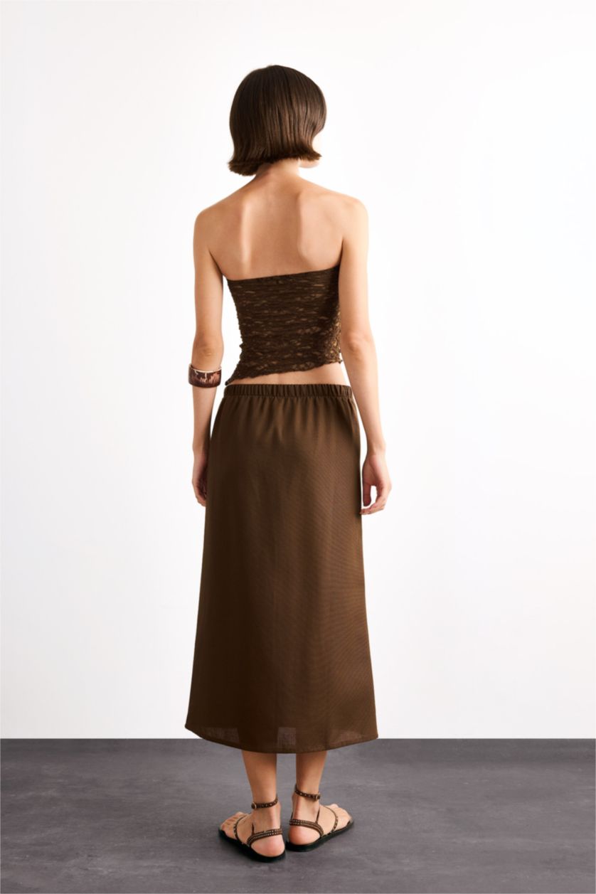 Woman Brown Relax Fit Woven Elastic Band Skirt