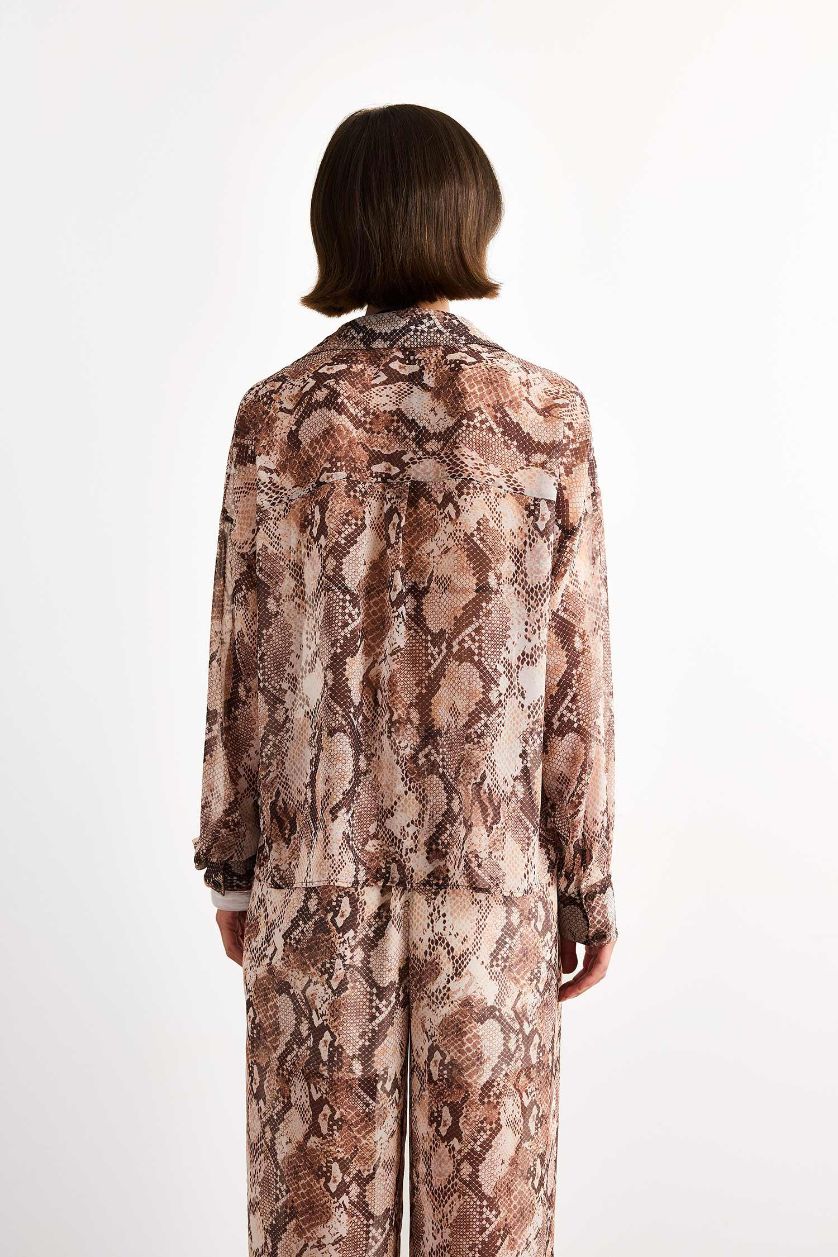 Kadın Siyah Comfort Fit V Yaka Desenli Şifon Uzun Kollu Gömlek