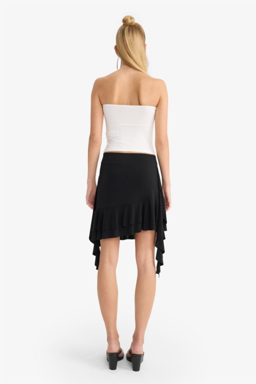 Woman Black A-Line Regular Waist Ruffle Detail Mini Skirt
