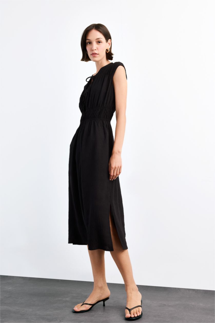 نساء أسود فستان ميدي كت برباط من الأمام