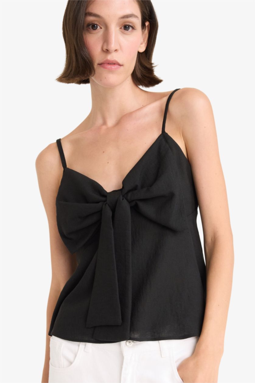 Woman Black V-Neck Short Sleeve Blouse