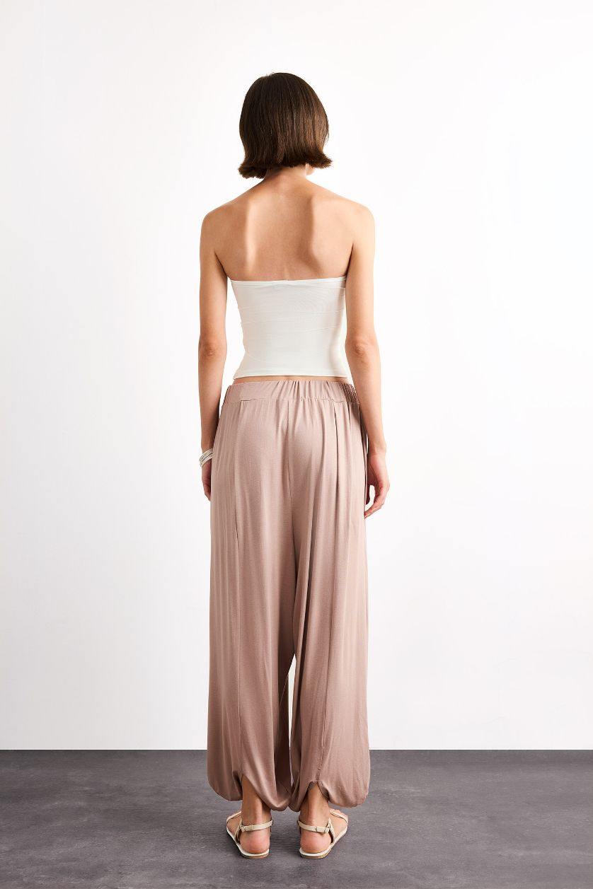 Kadın Bej Baggy Fıt Normal Bel Jogger Paça Bilek Boy Modal Pantolon