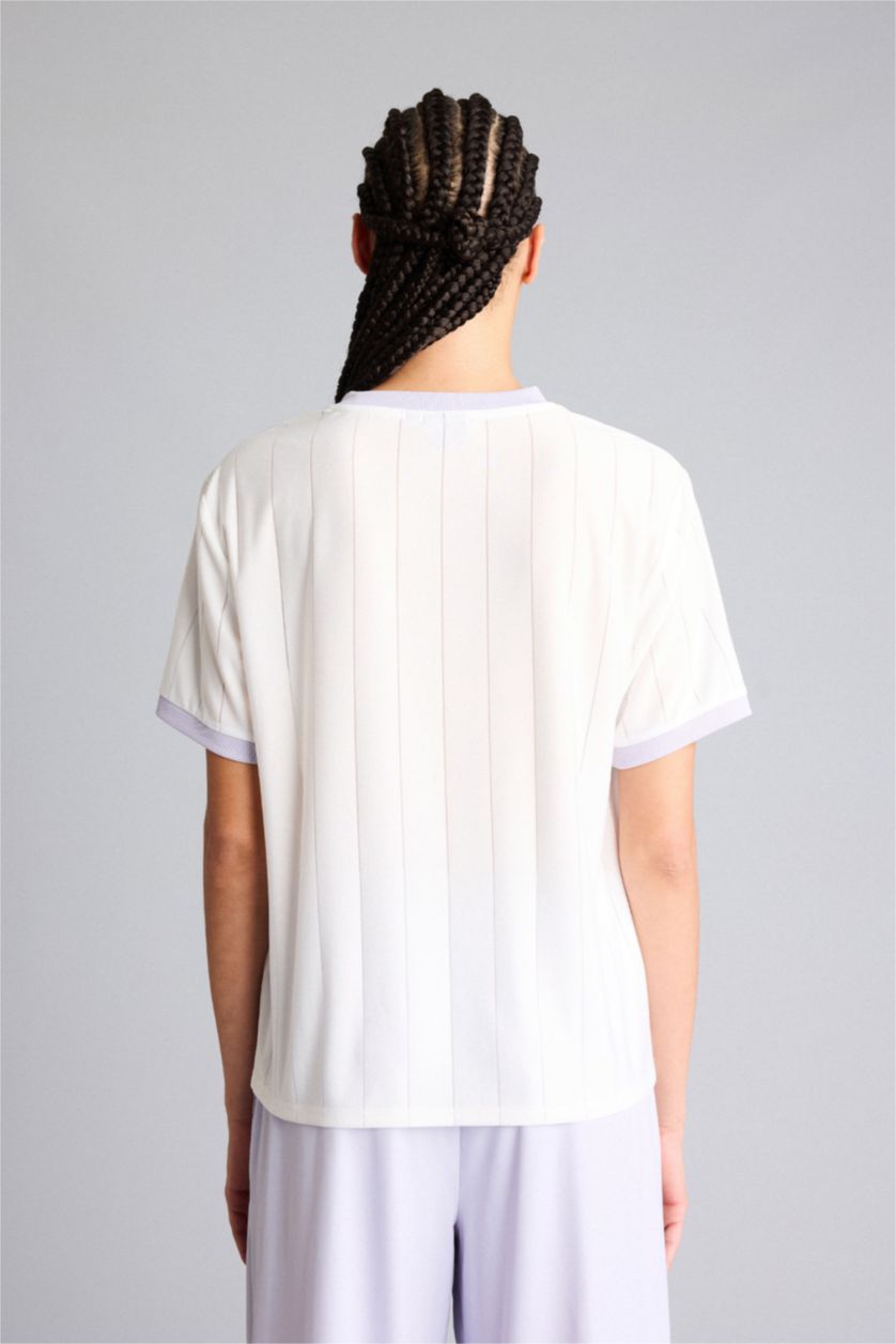 Женщины Бежевый Футболка NBA Los Angeles Lakers Standard Fit с коротким рукавом