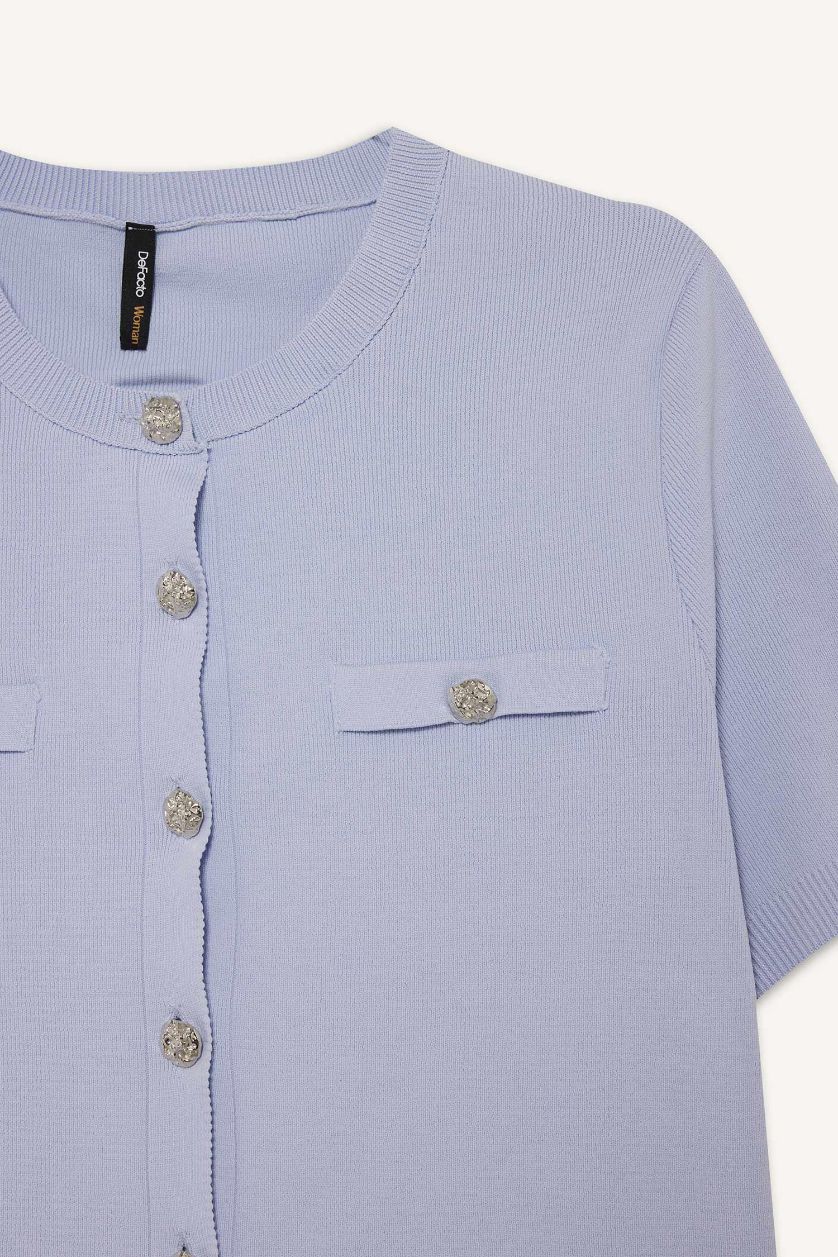 Kadın Açık Mavi Regular Fit Bisiklet Yaka Düğmeli Kısa Kollu Triko Hırka