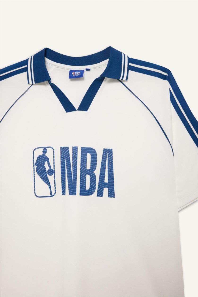 Kadın Ekru NBA Wordmark Oversıze Polo Yaka Tişört