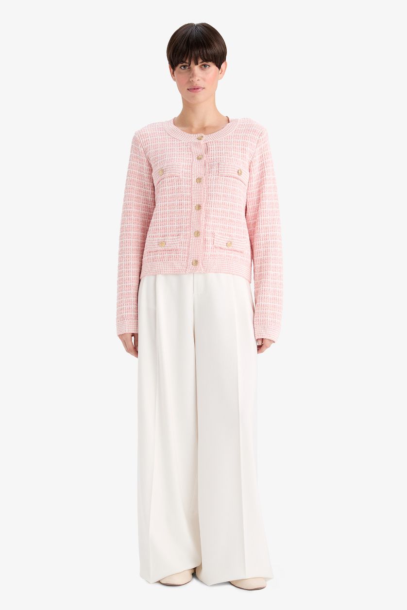 Woman Light Pink Regular Fit Crew Neck Plaid Knitwear Cardigan