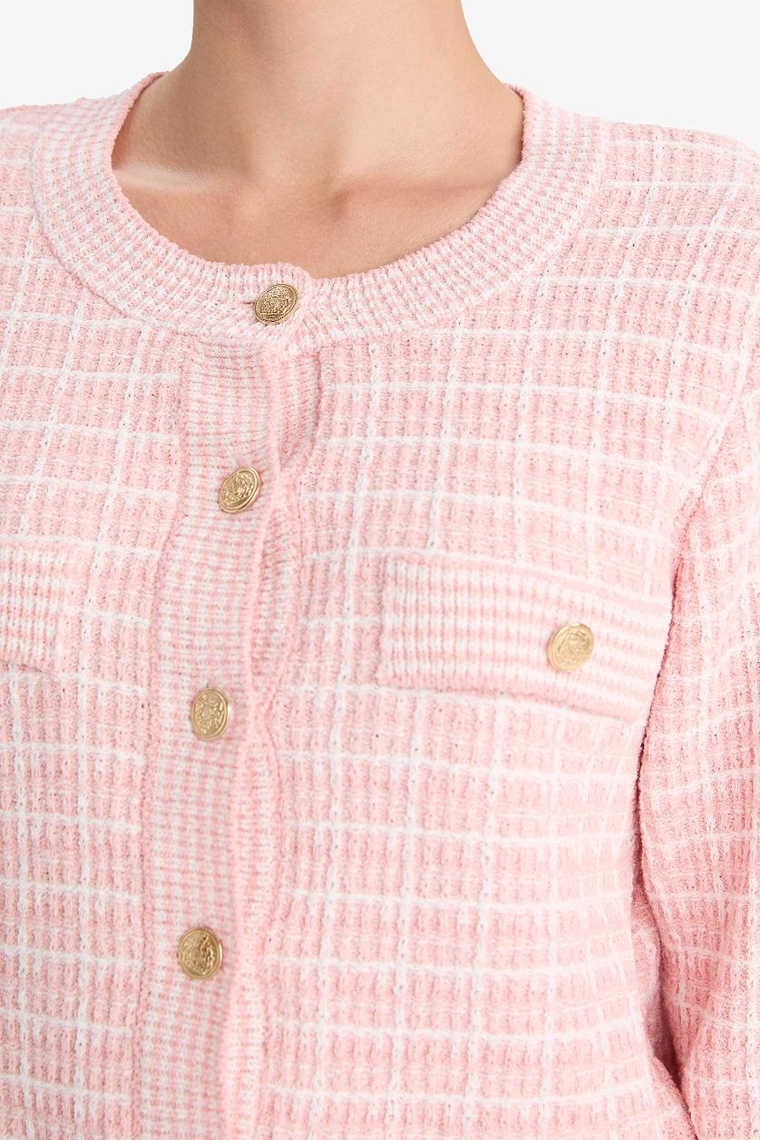 Woman Light Pink Regular Fit Crew Neck Plaid Knitwear Cardigan