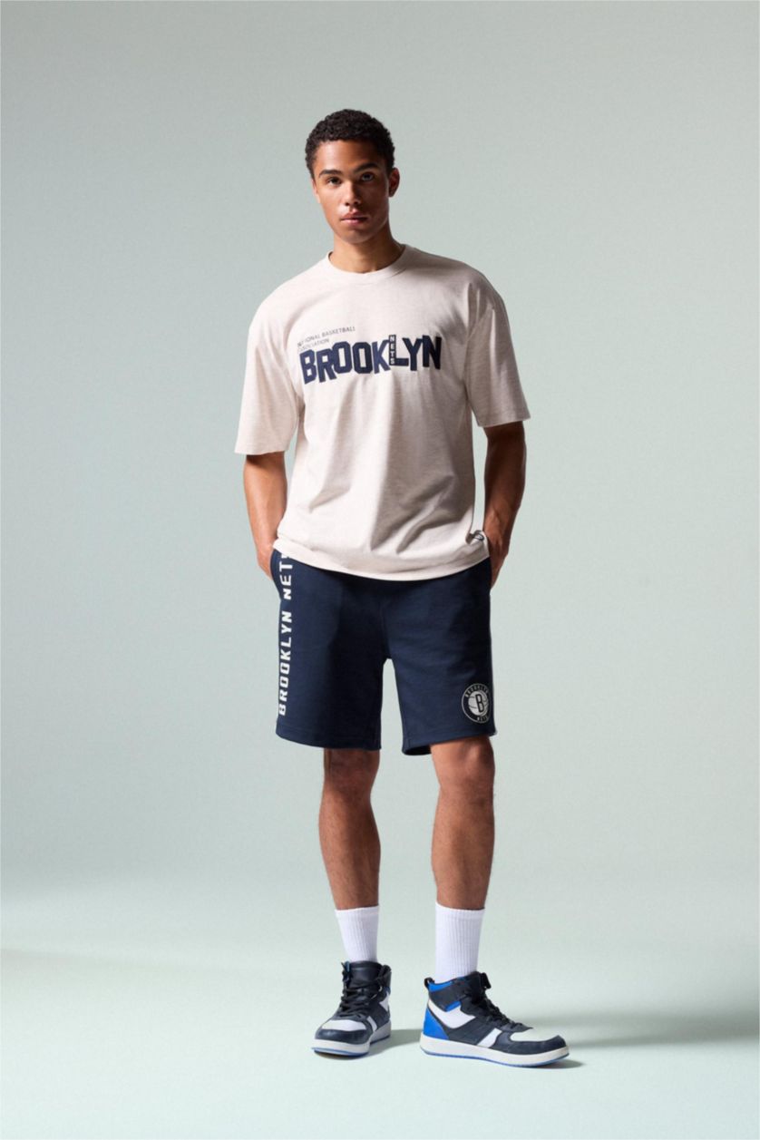 رجال كحلي NBA Brooklyn Nets Standard Fit Shorts