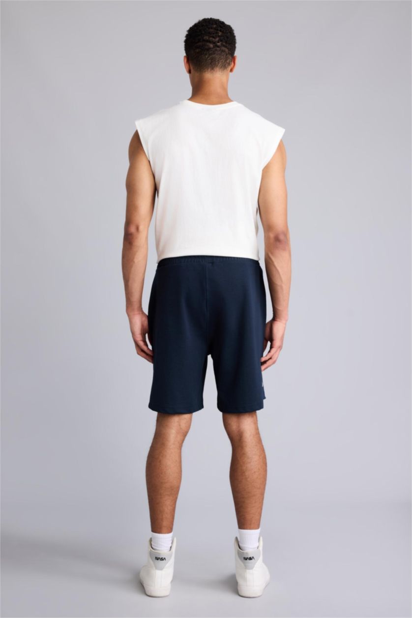 رجال كحلي NBA Brooklyn Nets Standard Fit Shorts