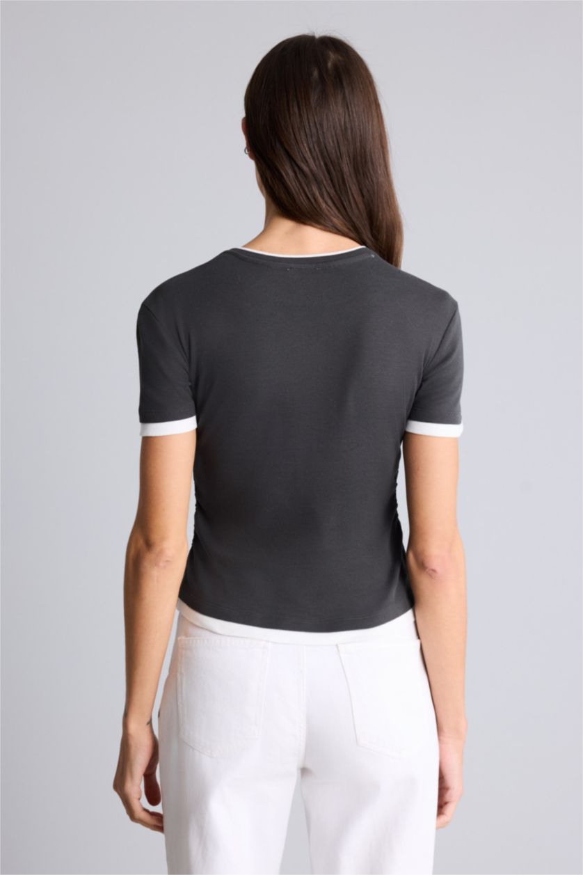 WOMAN Anthracite تيشيرت نص كم ريبانا سليم فيت وياقة مستديرة