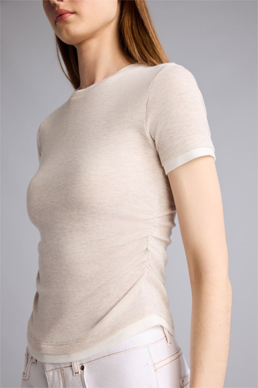Kadın Bej Slim Fit Kısa kollu Ribana Tişört