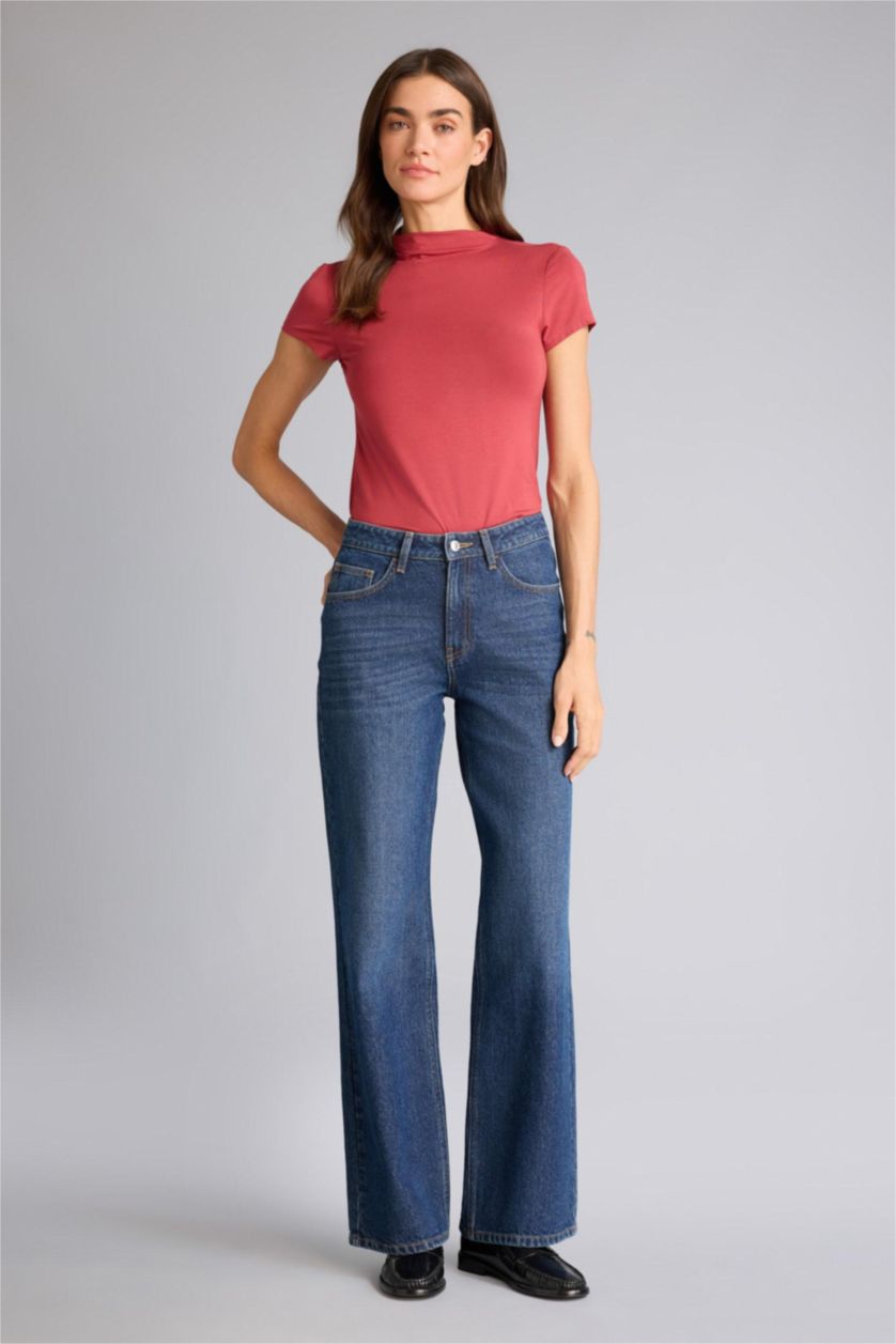 Женщины Бордовый Футболка Slim Fit с воротником-стойкой и коротким рукавом