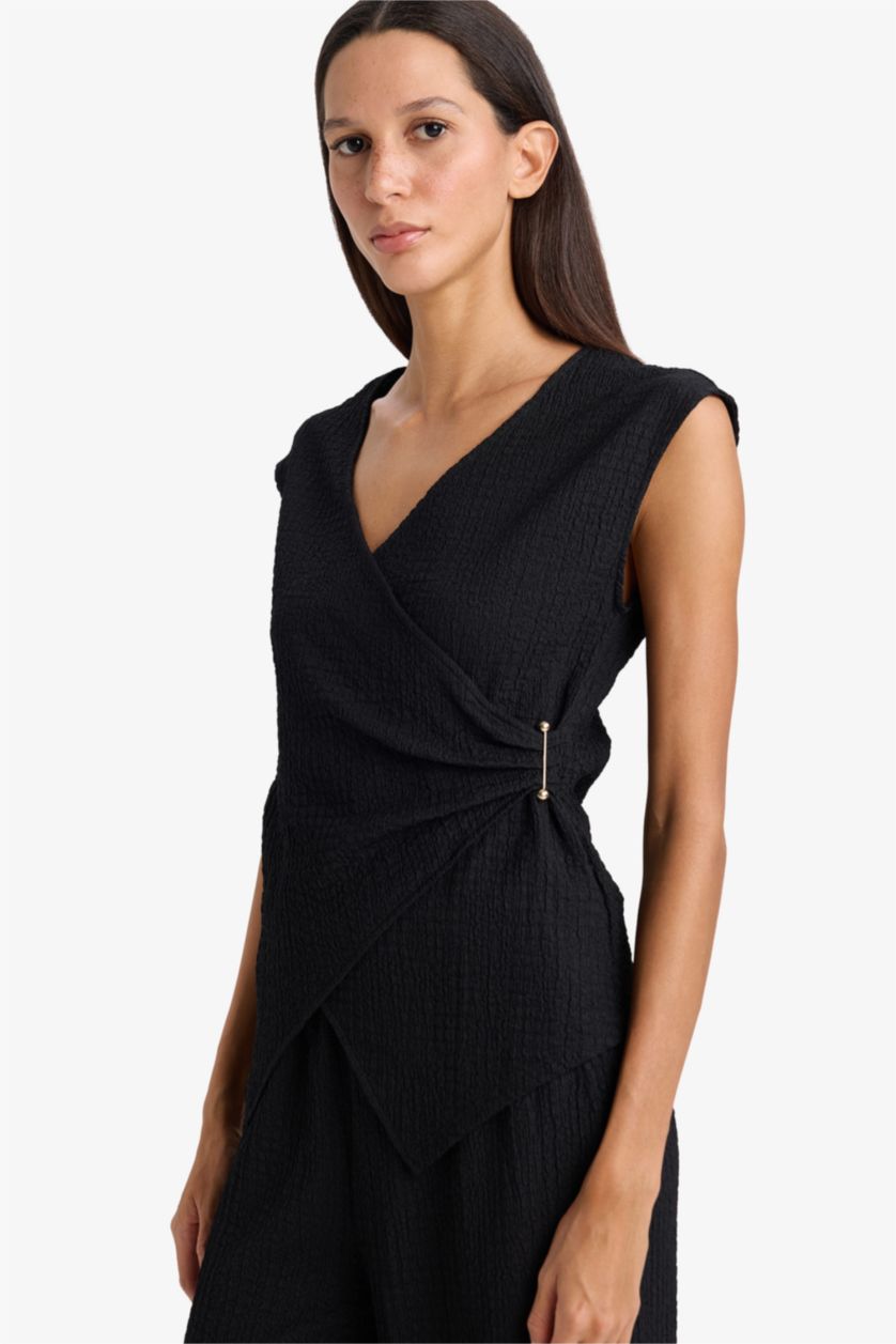 Женщины Черный Футболка Slim Fit из ткани букле с запахом и коротким рукавом