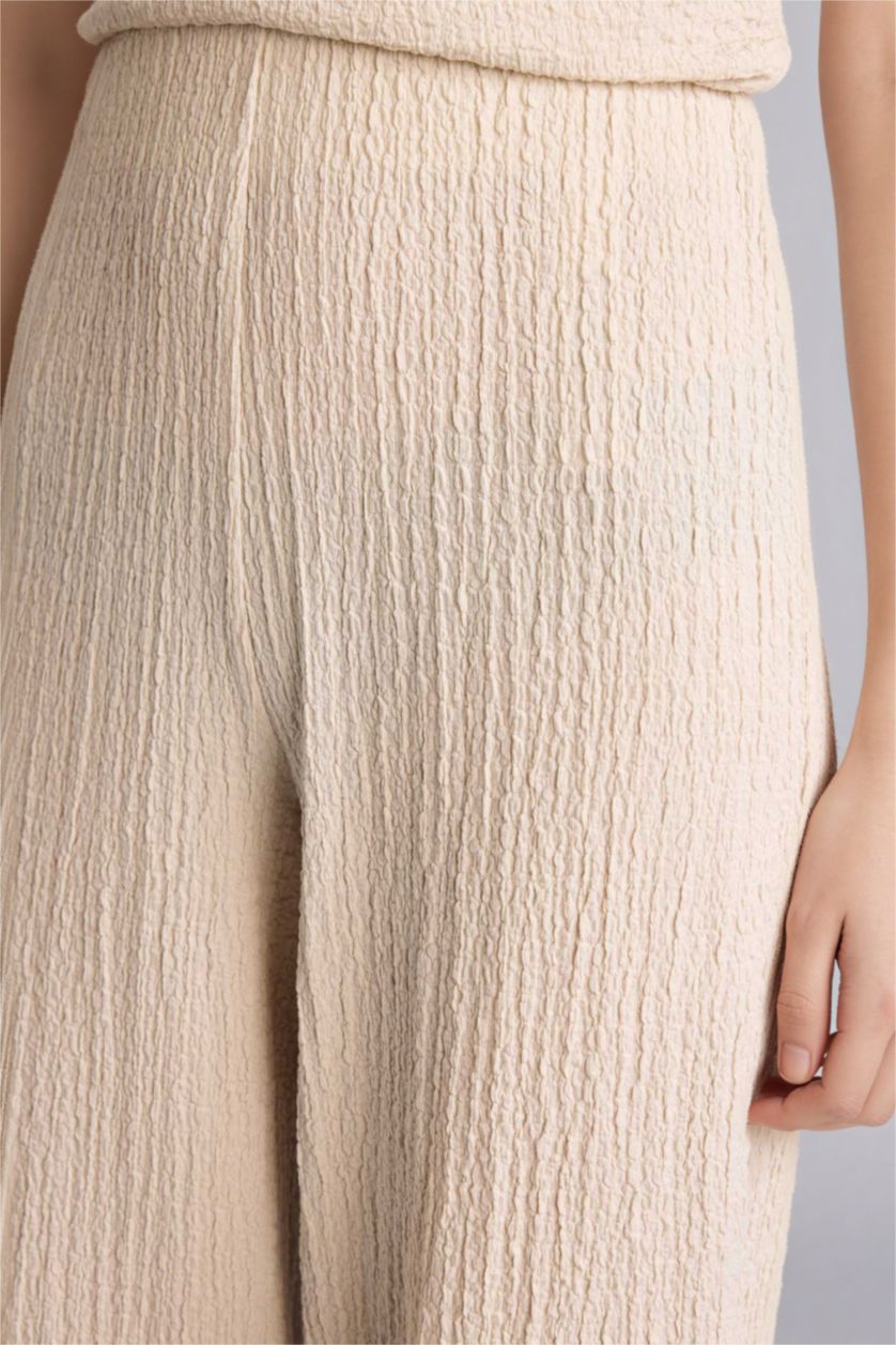 Женщины Бежевый Брюки Wide Leg из ткани букле