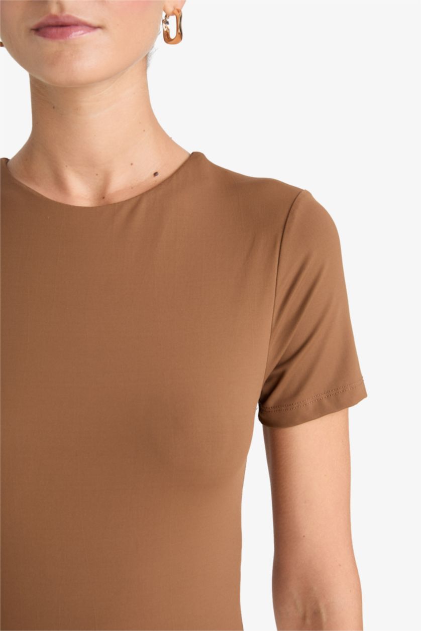 Әйелдерге Қоңыр Футболка с круглым вырезом и коротким рукавом