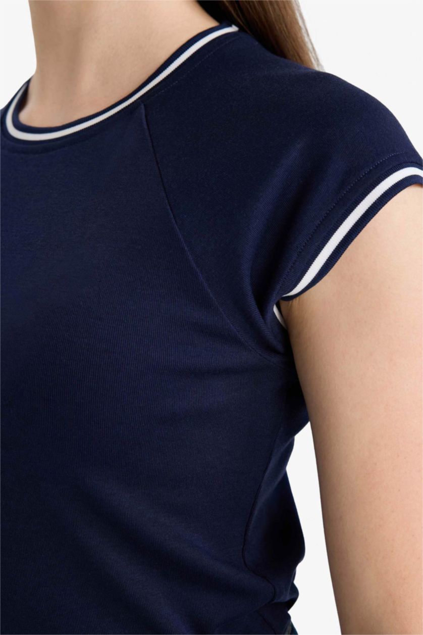 FEMME Marin T-shirt côtelé à manches courtes et col rond Coupe régulière