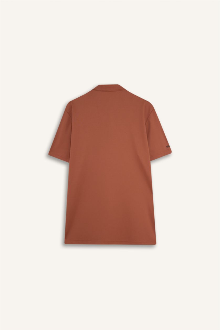 رجال بني فاتح تيشيرت بولو قصة عادية