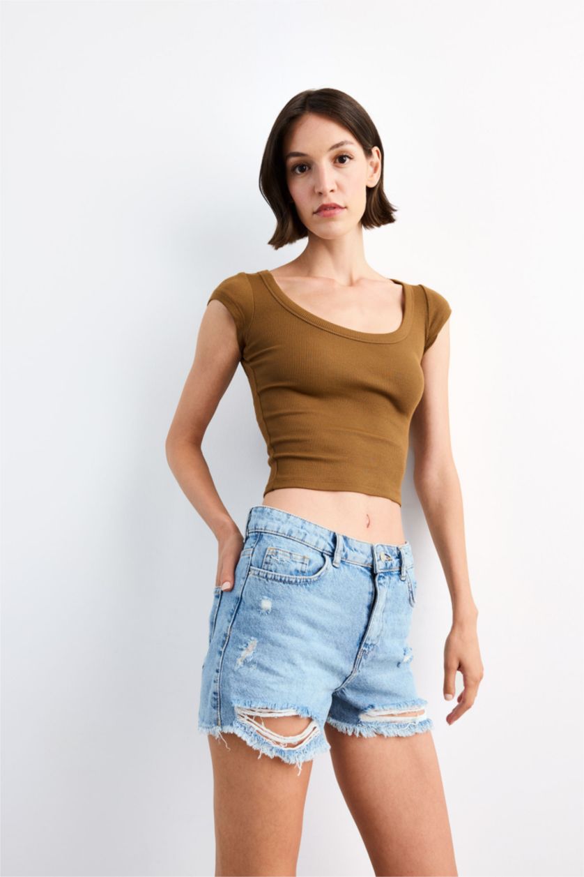 Woman Mustard Crew Neck Short Sleeve T-Shirt