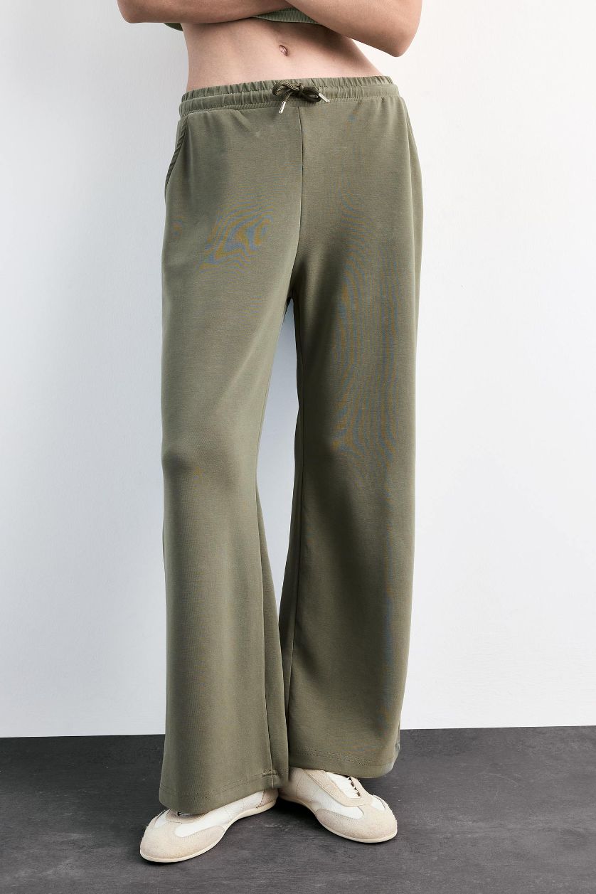 Kadın Haki Relax Fıt Beli Lastikli Düz Paça Modal Pantolon