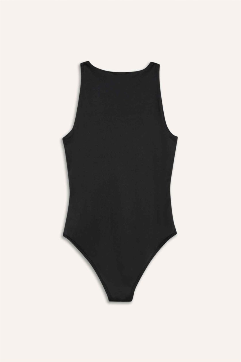 Kadın Siyah Fitted Çıçıtlı Body