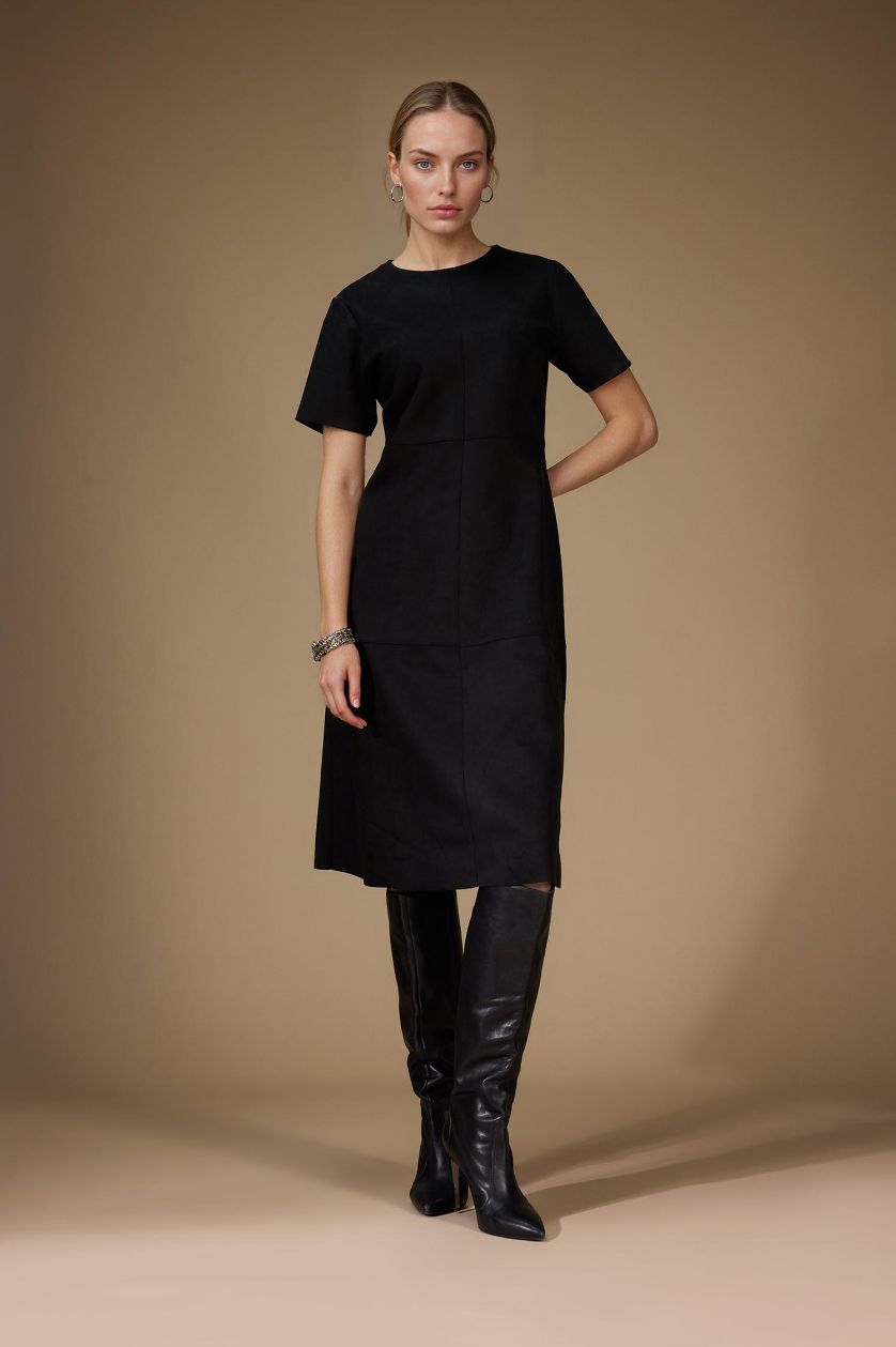 Kadın Siyah A Kesim Yuvarlak Yaka Süet Kısa Kollu Midi Elbise