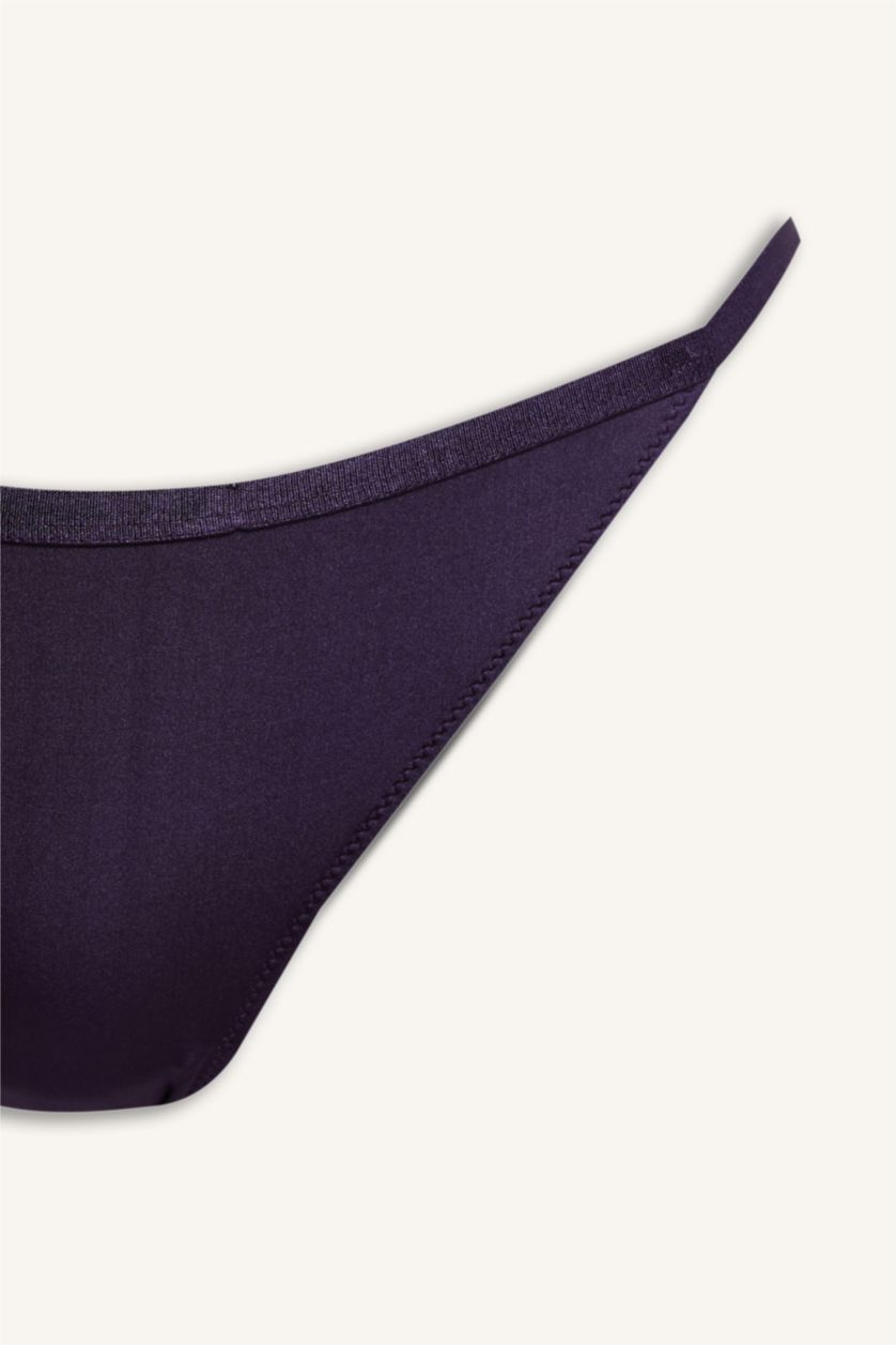 Женщины Фиолетовый Атласные трусики-бразилиана с кружевными деталями