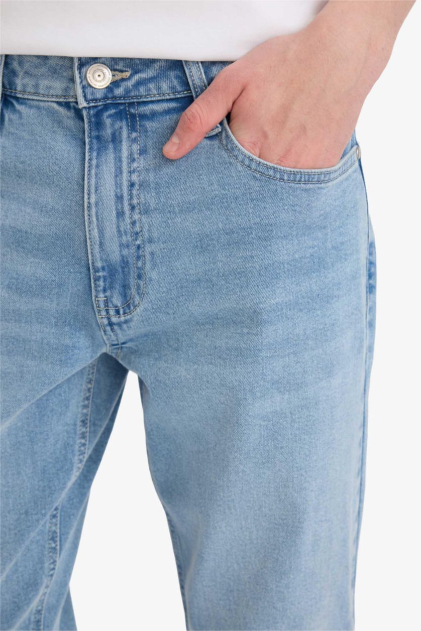 Man Light Blue Slim Fit Tapered Straight Leg  Denim Trousers