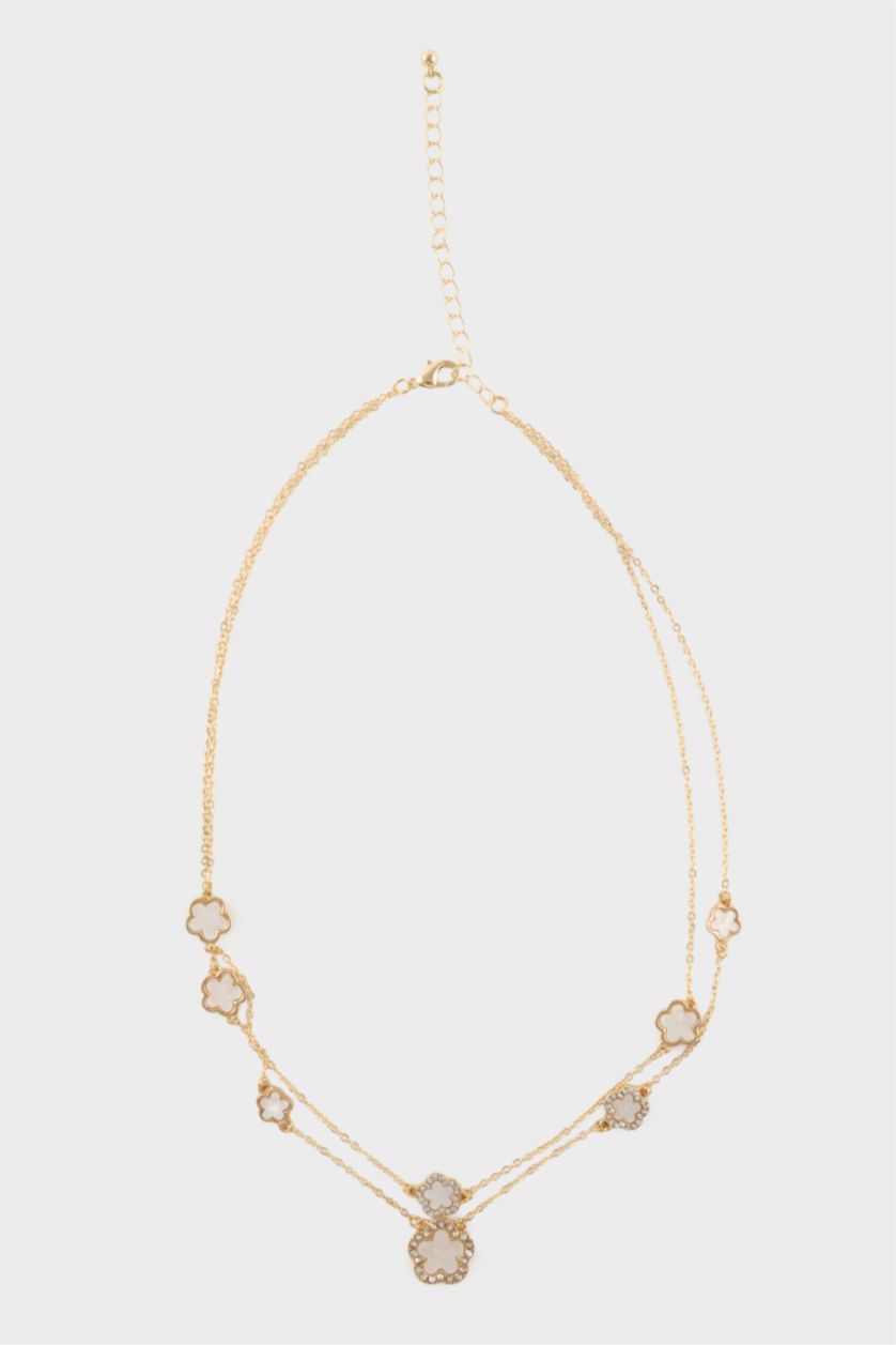 Kadın Beyaz Kadın 2'li Beyaz Detaylı Yonca Kolye