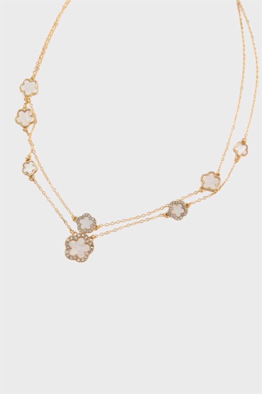 Kadın Beyaz Kadın 2'li Beyaz Detaylı Yonca Kolye