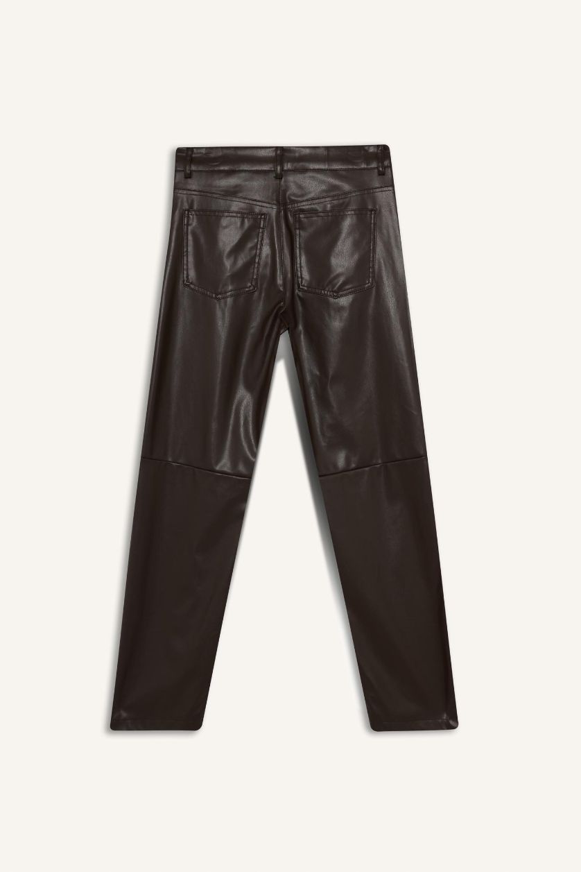 Kadın Koyu Kahve Straıght Fıt Cepli Kısa Paça Bilek Boy Deri Pantolon