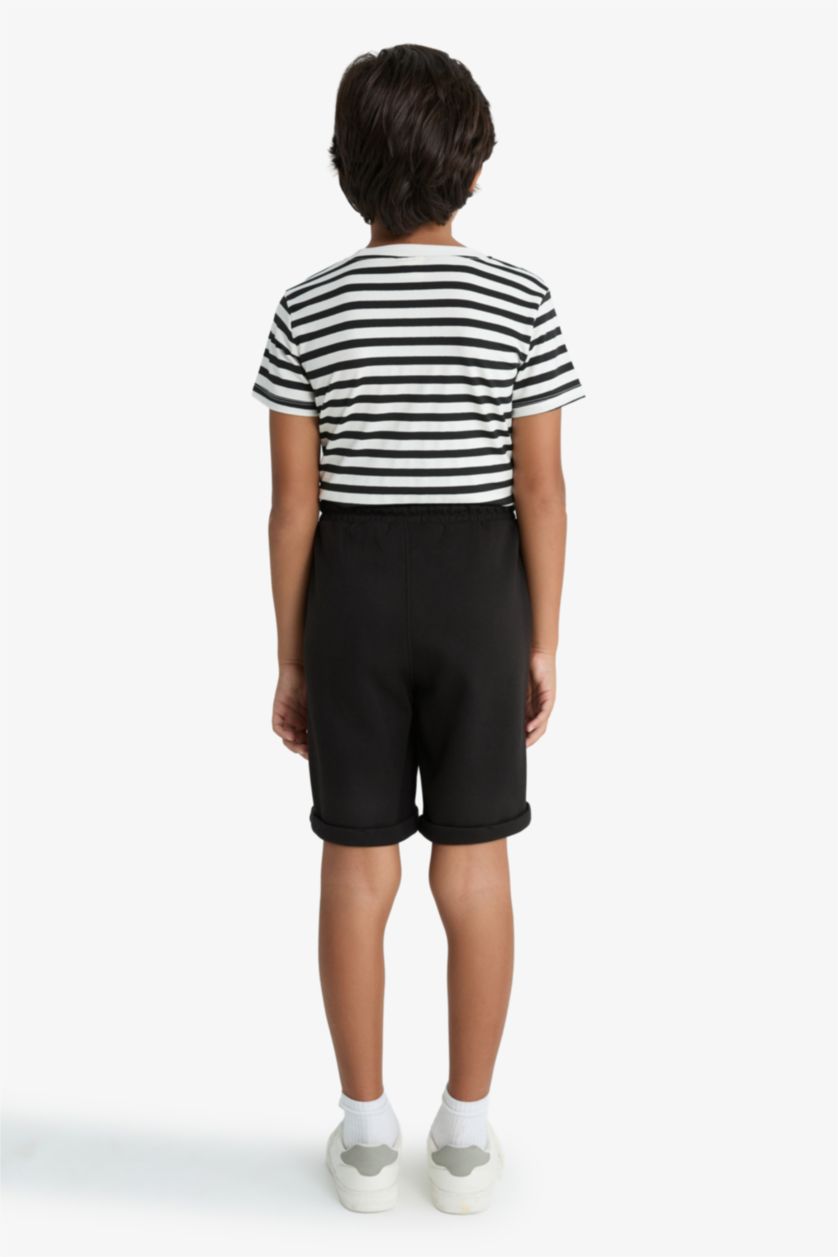 أولادي أسود شورت اولادي بيكيه قصة عادية