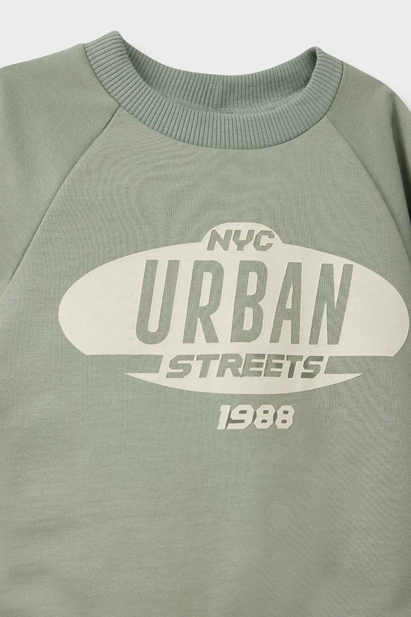 طفل صغير كاكي فاتح سيت بيبي ولادي سويت شيرت وسويت بانتس - قطعتين