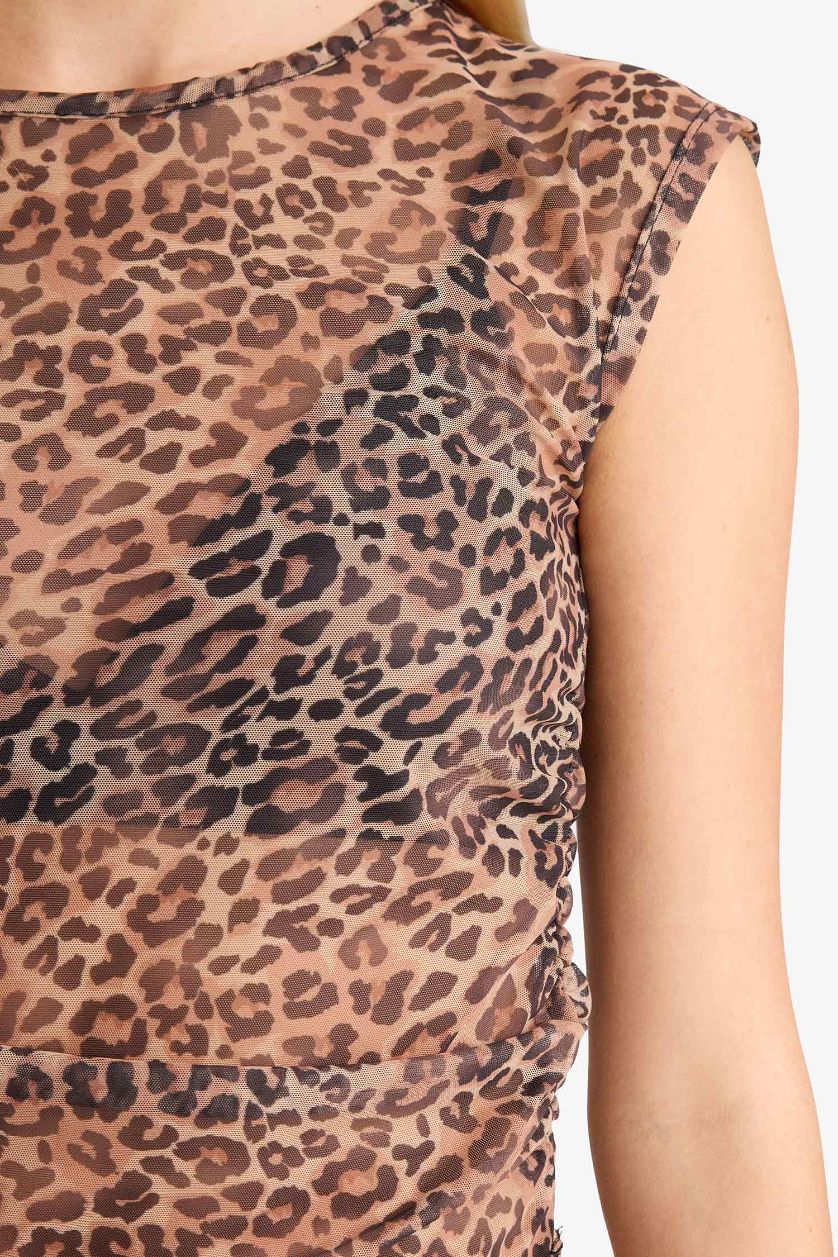 Kadın Açık Bej Fitted Leopar Desenli Tül Kısa Kollu Tişört