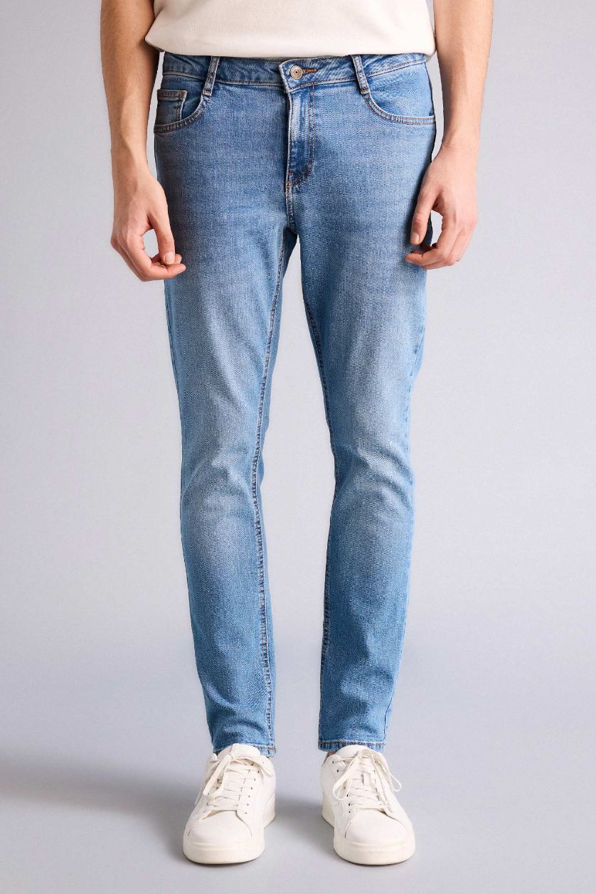 رجال أزرق فاتح بنطرون جينز بيدرو سليم فيت برجل ضيق