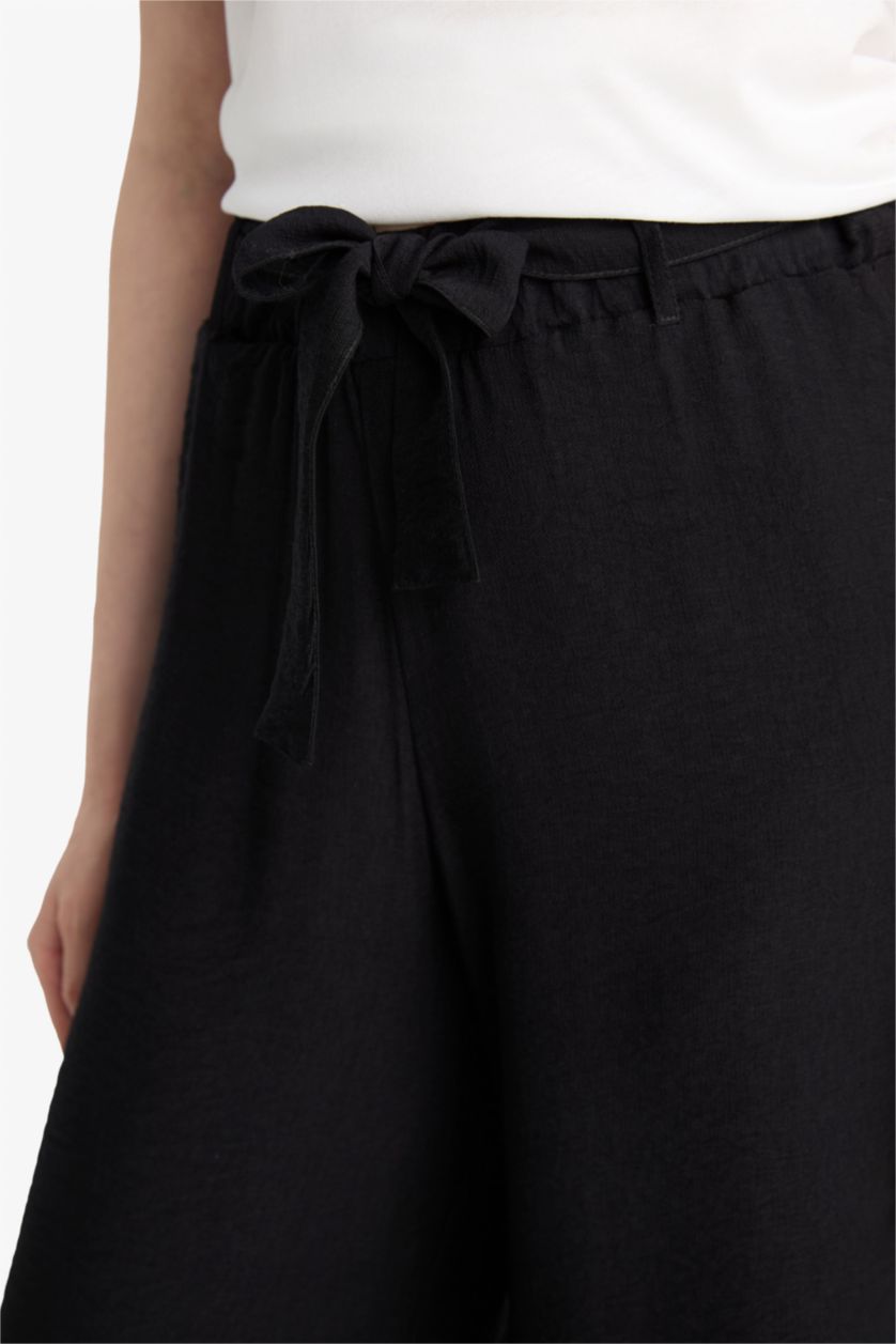 WOMAN Black Relax Fit Wide Leg Capri Pants