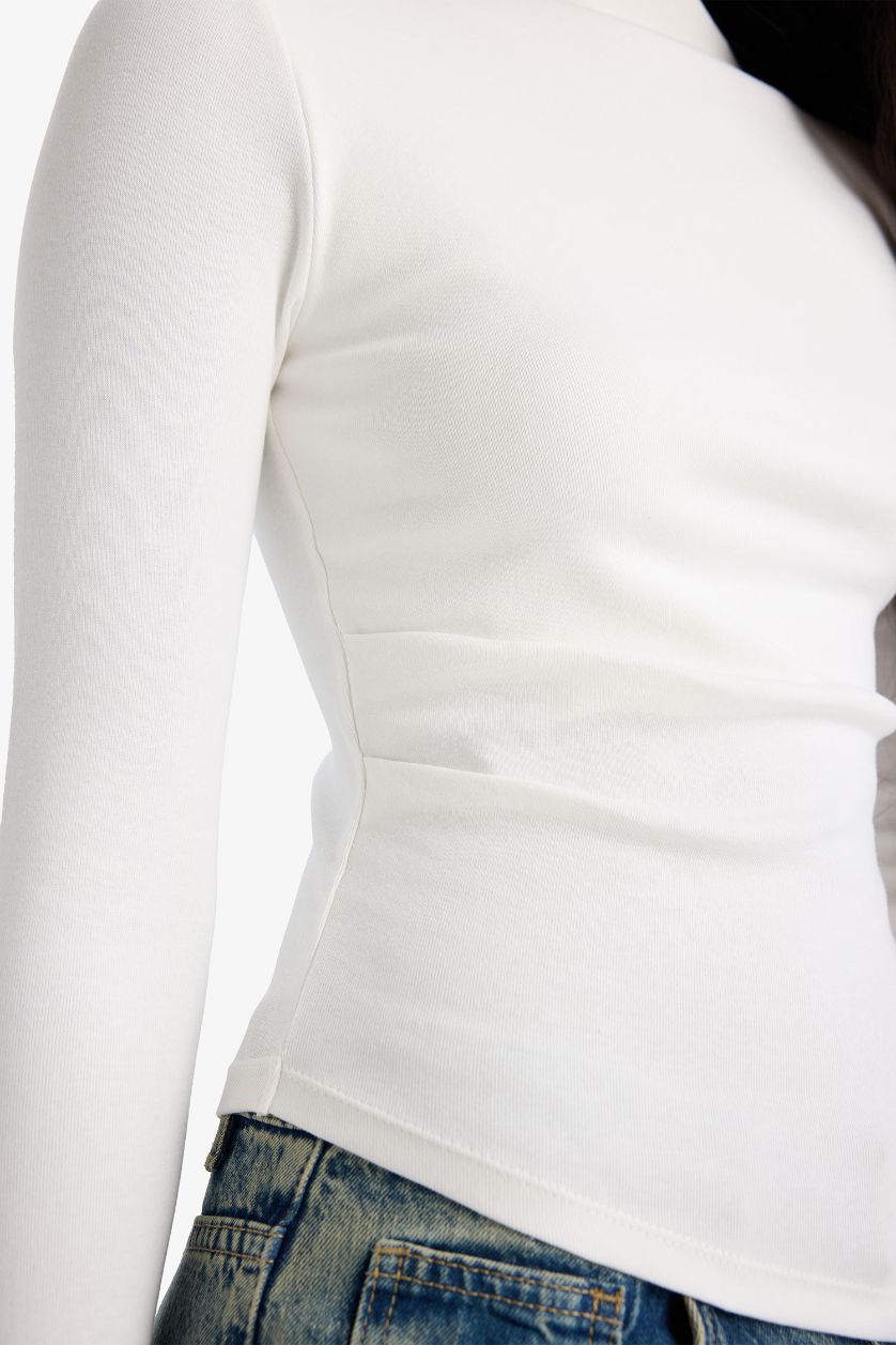 Woman Ecru Slim Fit Boat Neck Ribbed T-Shirt