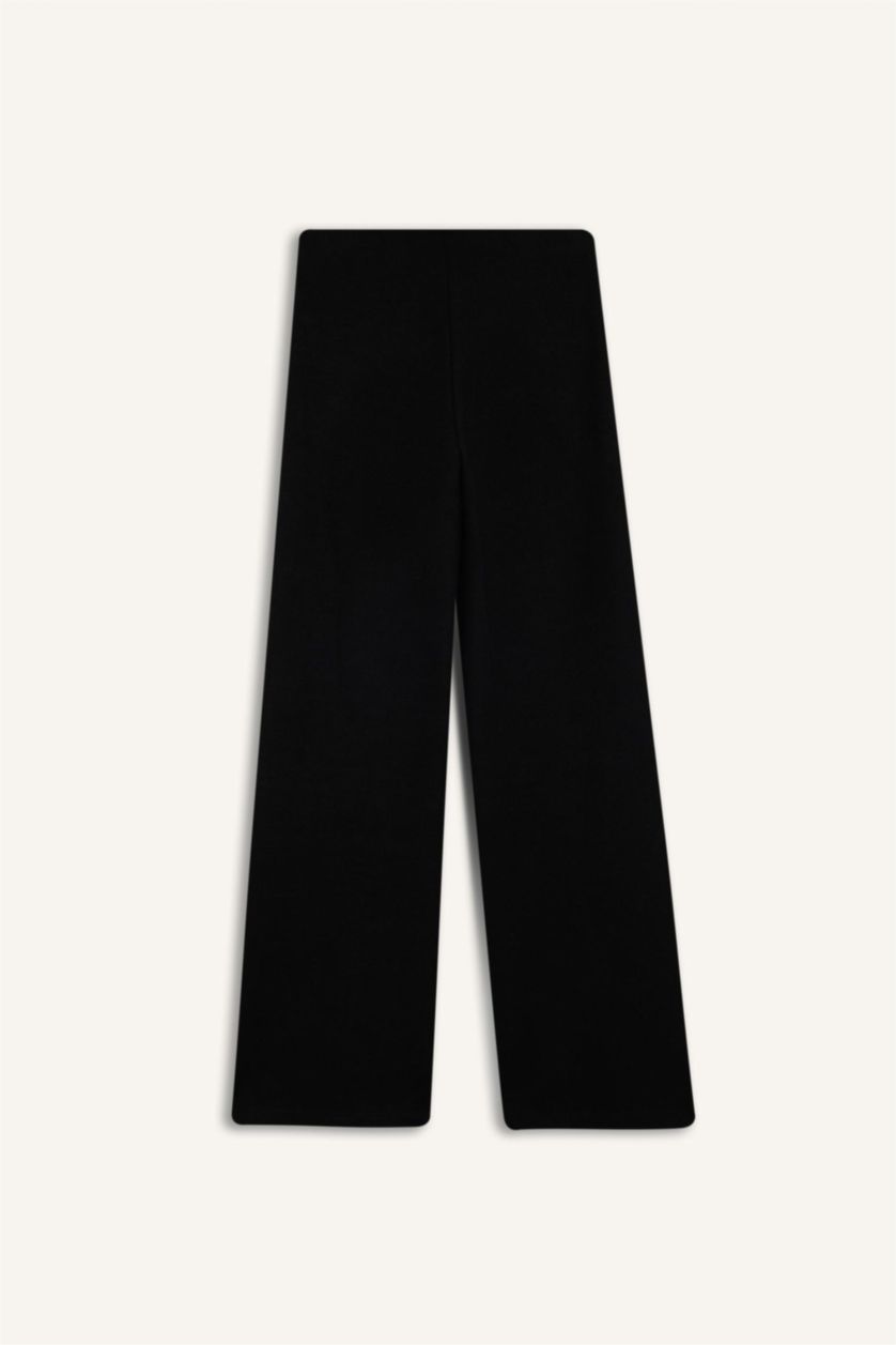 Kadın Siyah Straight Fit Geniş Paça Pantolon