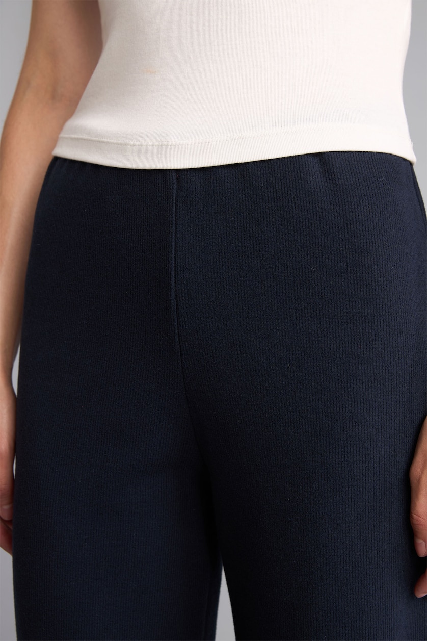 Kadın Lacivert Straight Fit Geniş Paça Pantolon
