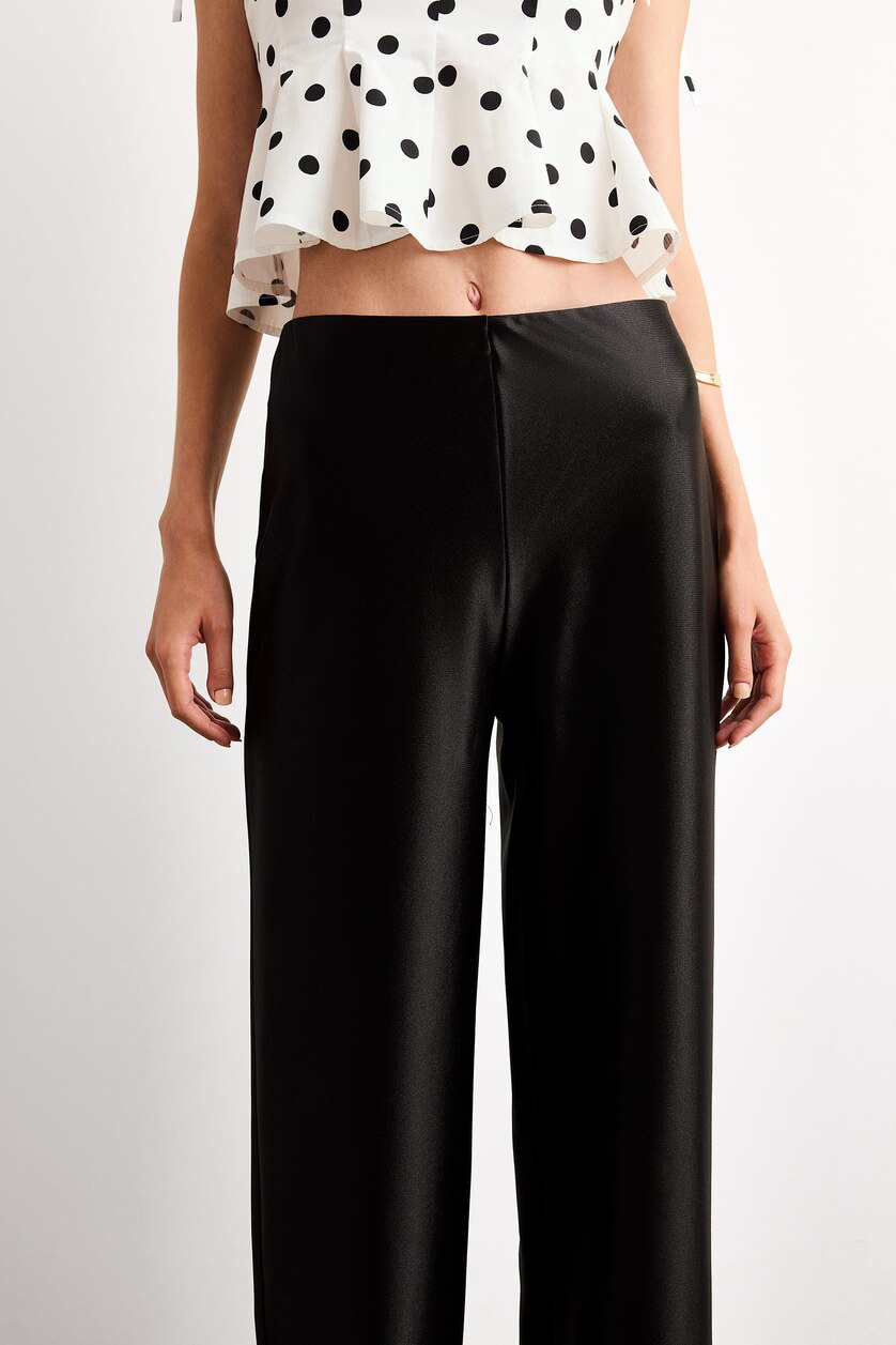 نساء أسود Normal Waist Relax Fit Trousers
