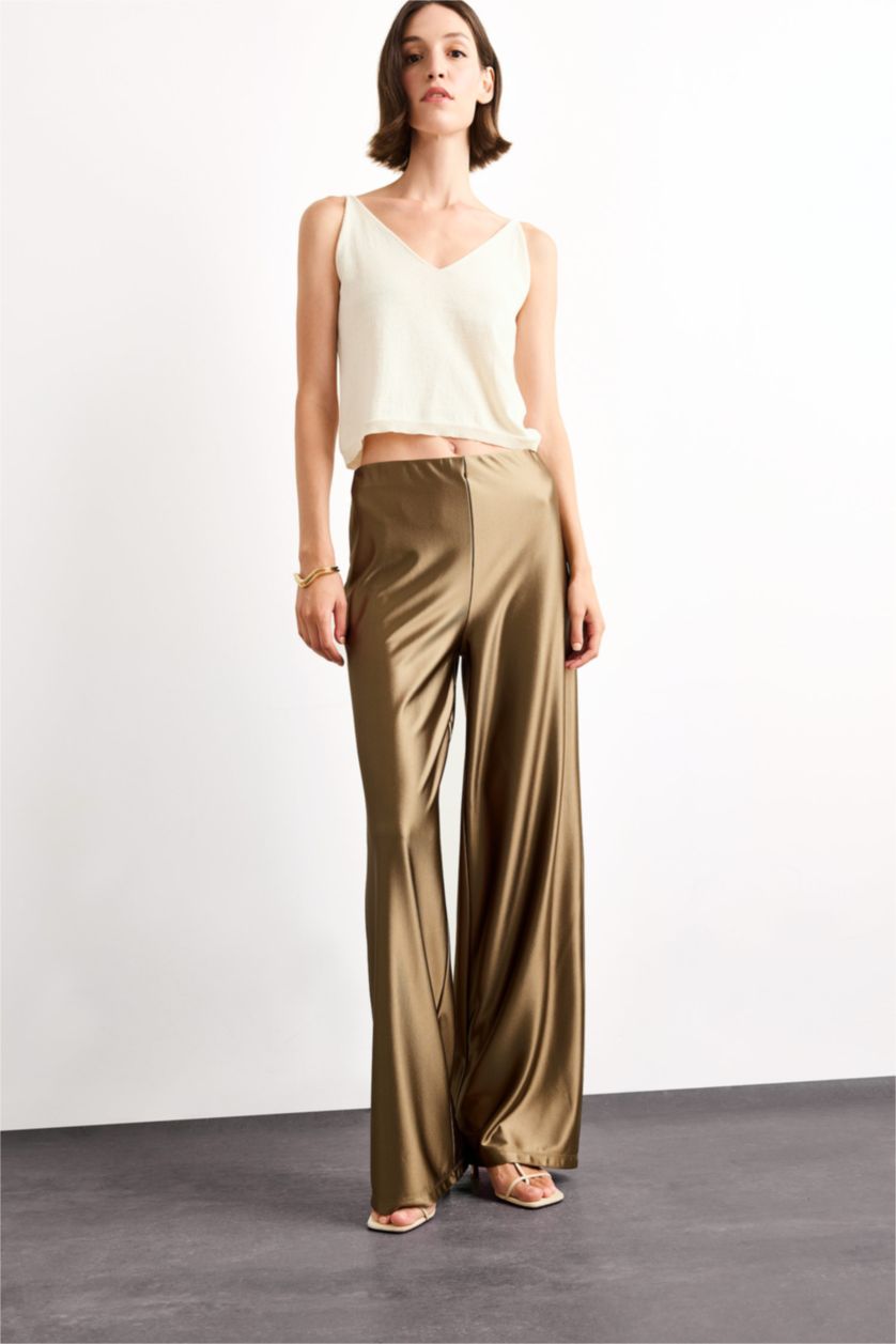 Woman Khaki Relax Fit Regular Hem Satin Trousers