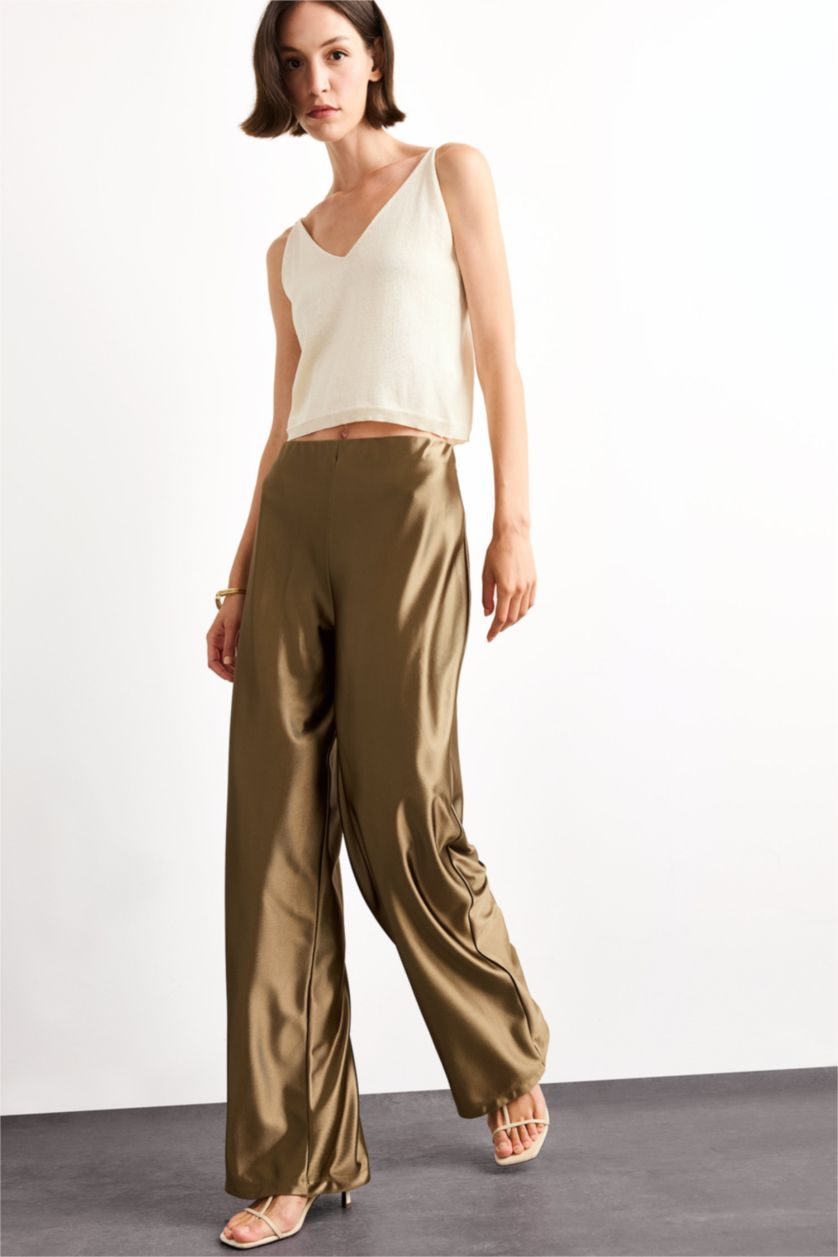 Woman Khaki Relax Fit Regular Hem Satin Trousers